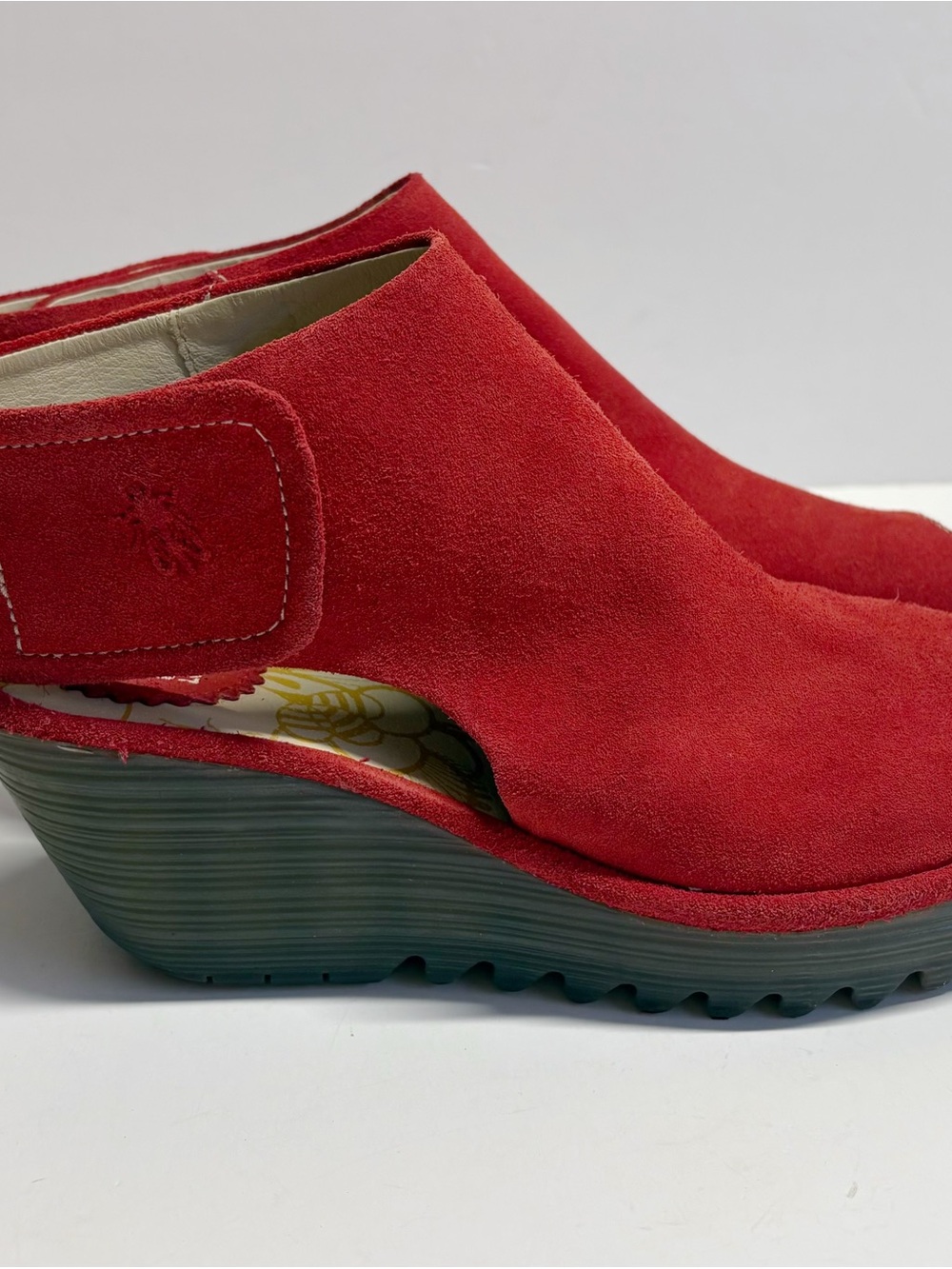 Fly London Yazu Women Red Suede EU 39 Wedge Peep Toe Slingback Sandal US 8.5 - Picture 3 of 6